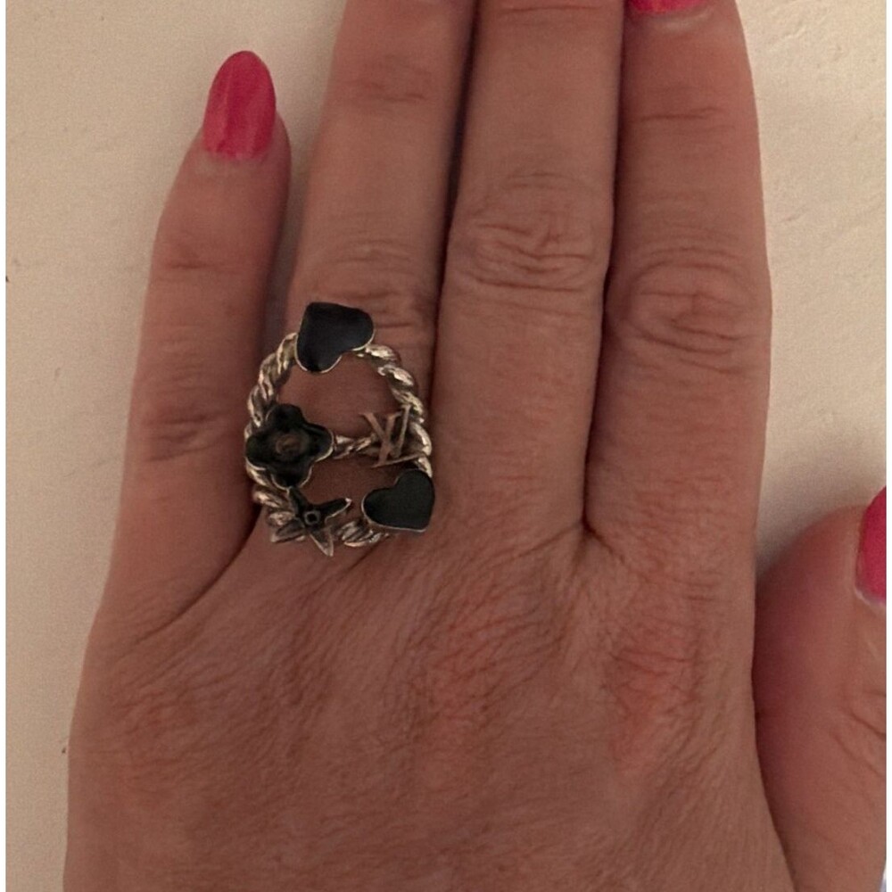 LOUIS VUITTON Silver Tone Monogram Enamel Heart Flower Star Logo Ring, size 5.5